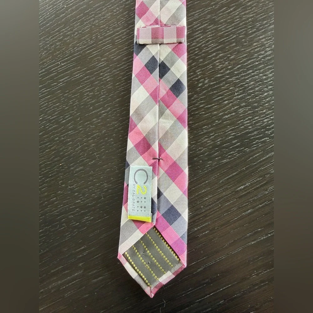 C2 by Calibrate Pink and Black Plaid Boy’s Tie